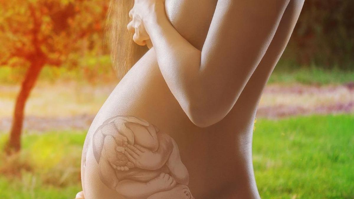 FEMME ENCEINTE ET BEBE